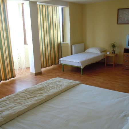 Belegania Villa Oarja 객실 사진